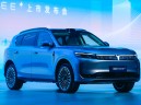 21.99万！华为最强智驾杀入家用SUV腹地，岚图这次玩真的