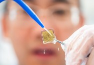 林雪平大学利用三层材料分离电荷 以促进绿色氢气的生产
