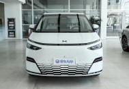 2025上海车展：2025款小鹏X9开启交付