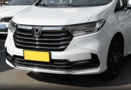 本田奥德赛降至16万多了，一箱油850km，家用商务都不错