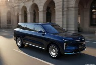 智己LS9对比领克900:顶峰相遇|老编辑说车