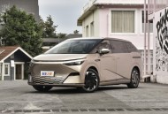 小鹏X9 全部在售 2025款 2024款成都小鹏X9最高让利4.00万元 仅31.98万可入手